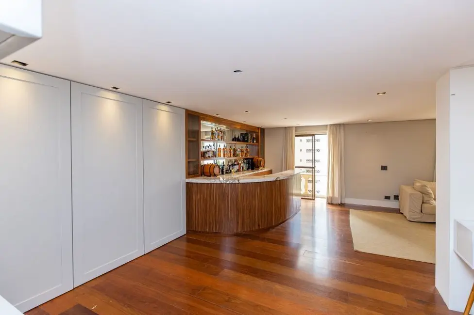 Foto 8 de Apartamento com 4 quartos à venda, 150m2 em Moema, São Paulo - SP