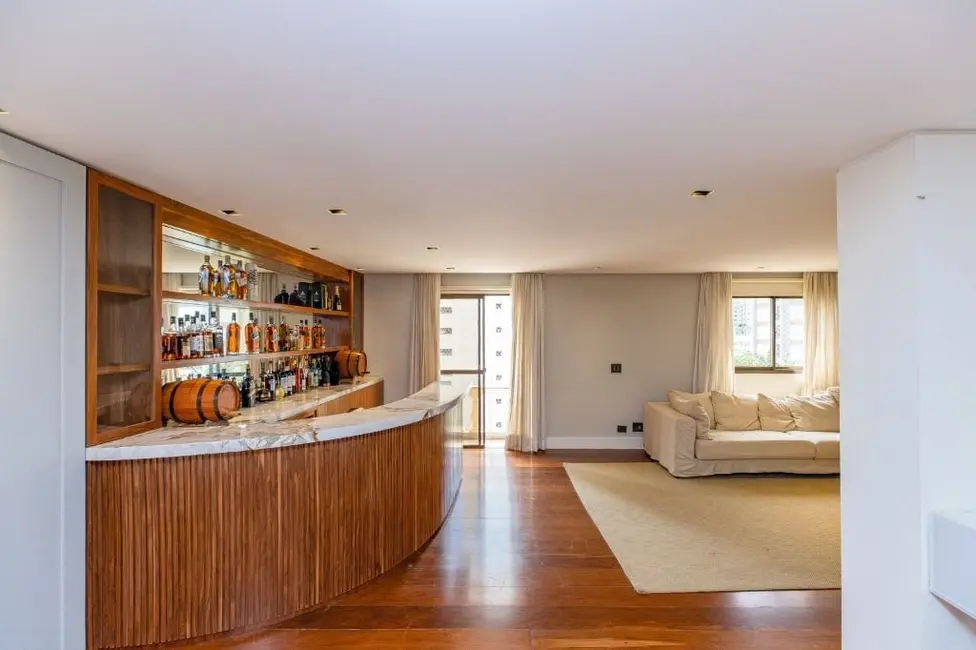 Foto 6 de Apartamento com 4 quartos à venda, 150m2 em Moema, São Paulo - SP