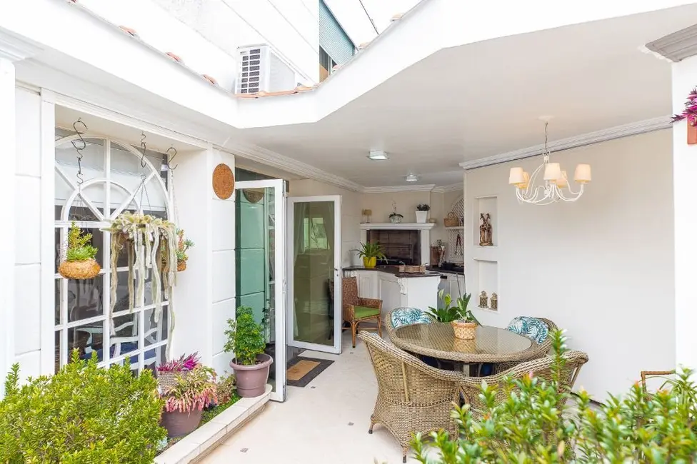 Cobertura com 4 quartos à venda, 202m2 em Moema, São Paulo - SP - imagem 6 Foto 6 de Cobertura com 4 quartos à venda, 202m2 em Moema, São Paulo - SP