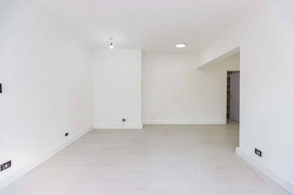 Apartamento com 3 quartos à venda, 105m2 em Aclimação, São Paulo - SP - imagem 9 Foto 9 de Apartamento com 3 quartos à venda, 105m2 em Aclimação, São Paulo - SP