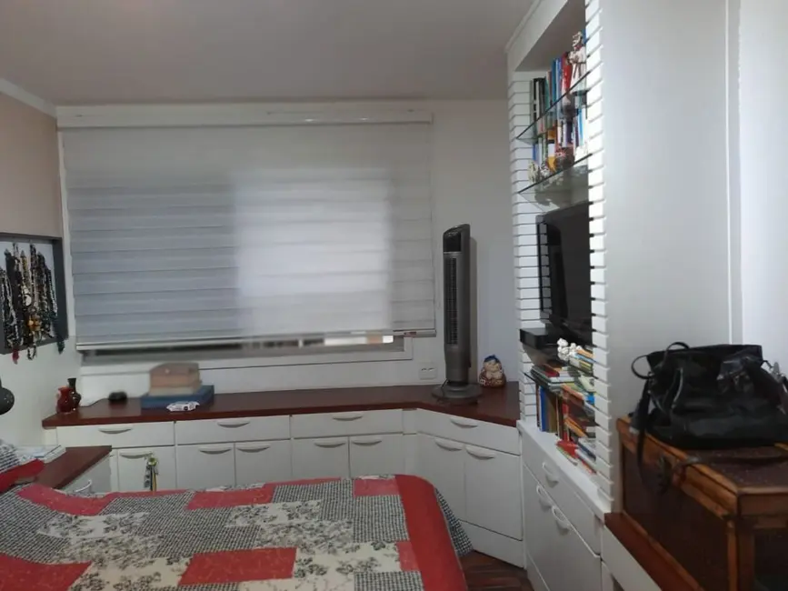 Apartamento com 3 quartos à venda, 129m2 em Perdizes, São Paulo - SP - imagem 4 Foto 4 de Apartamento com 3 quartos à venda, 129m2 em Perdizes, São Paulo - SP
