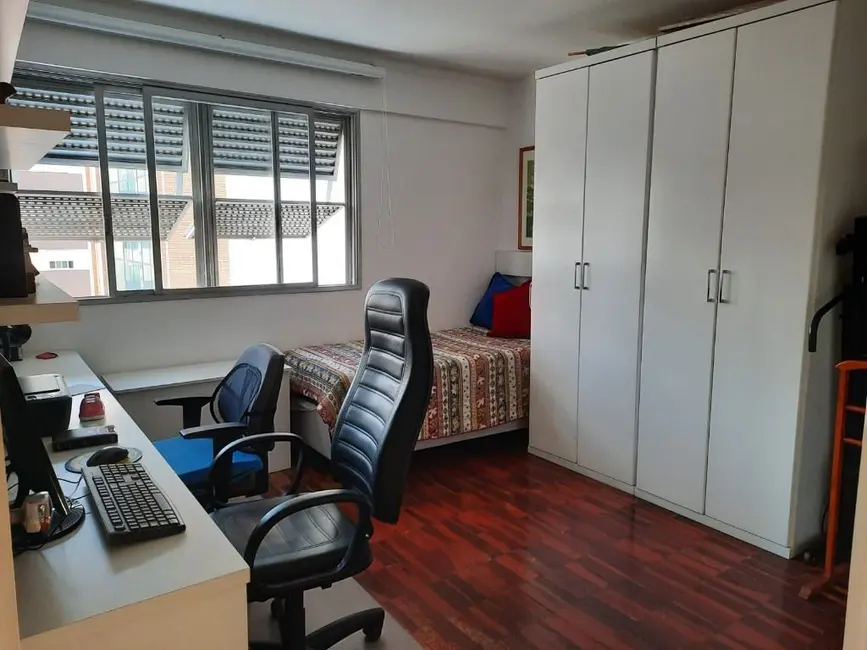 Apartamento com 3 quartos à venda, 129m2 em Perdizes, São Paulo - SP - imagem 9 Foto 9 de Apartamento com 3 quartos à venda, 129m2 em Perdizes, São Paulo - SP