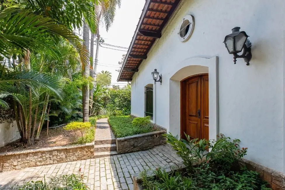 Casa com 3 quartos à venda, 400m2 em Alto de Pinheiros, São Paulo - SP - imagem 3 Foto 3 de Casa com 3 quartos à venda, 400m2 em Alto de Pinheiros, São Paulo - SP