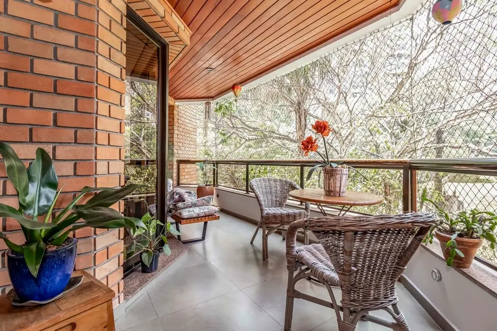 Apartamento com 3 quartos à venda, 179m2 em Alto de Pinheiros, São Paulo - SP - imagem 3 Foto 3 de Apartamento com 3 quartos à venda, 179m2 em Alto de Pinheiros, São Paulo - SP