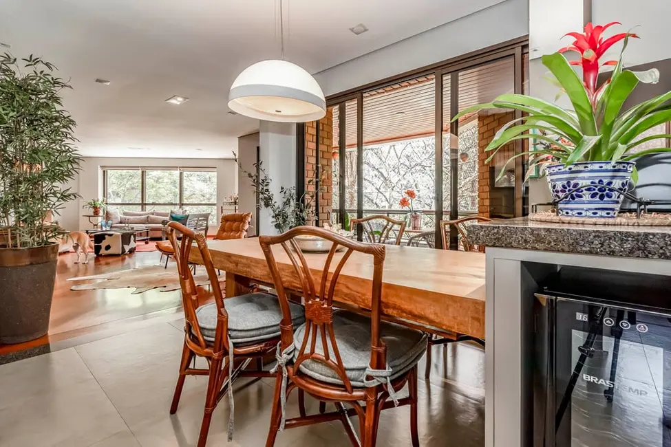 Apartamento com 3 quartos à venda, 179m2 em Alto de Pinheiros, São Paulo - SP - imagem 8 Foto 8 de Apartamento com 3 quartos à venda, 179m2 em Alto de Pinheiros, São Paulo - SP
