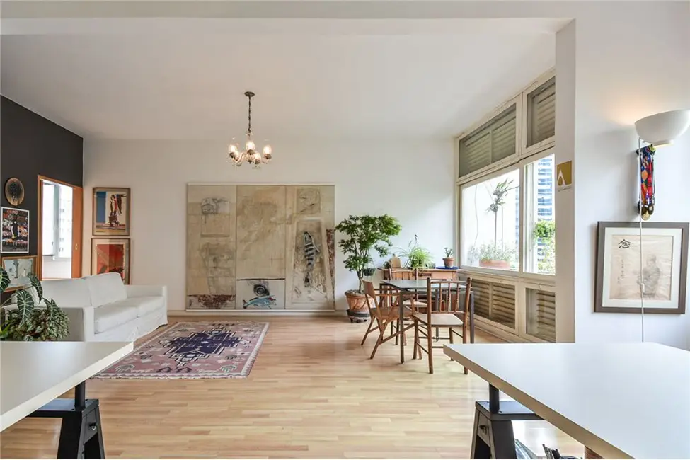 Apartamento com 2 quartos à venda, 88m2 em Cerqueira César, São Paulo - SP - imagem 2 Foto 2 de Apartamento com 2 quartos à venda, 88m2 em Cerqueira César, São Paulo - SP