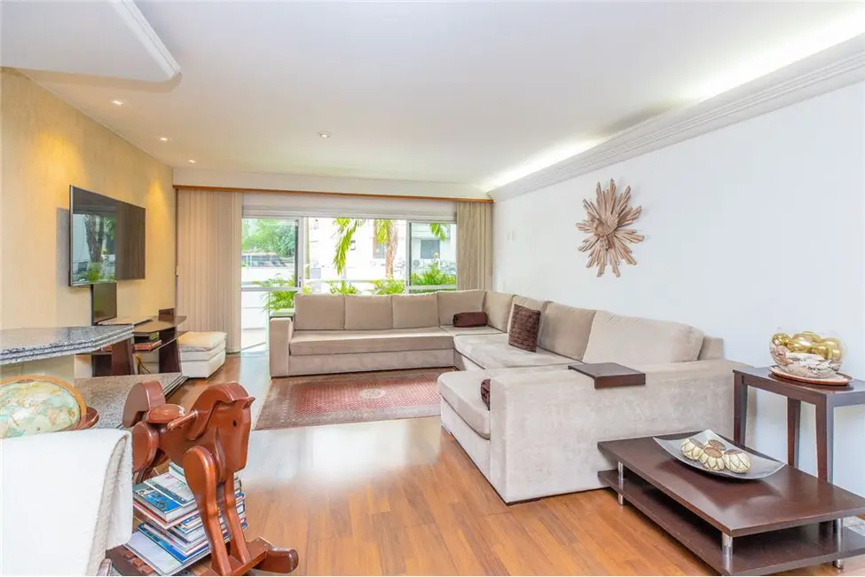 Foto 3 de Apartamento com 3 quartos à venda, 214m2 em Itaim Bibi, São Paulo - SP