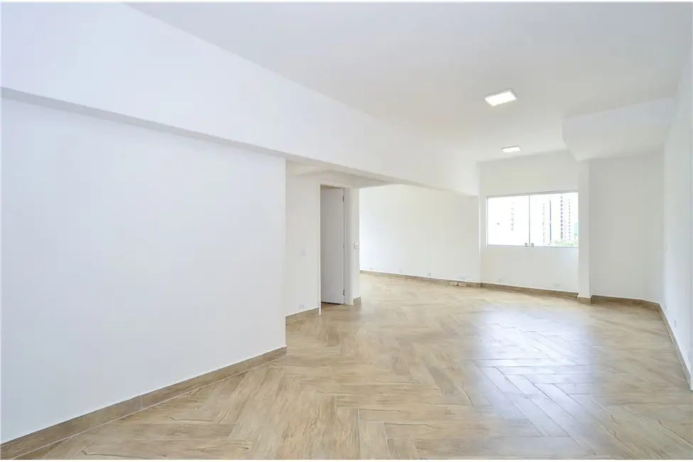 Foto 2 de Apartamento com 2 quartos à venda, 75m2 em Itaim Bibi, São Paulo - SP