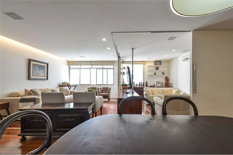 Foto 6 de Apartamento com 2 quartos à venda, 129m2 em Itaim Bibi, São Paulo - SP