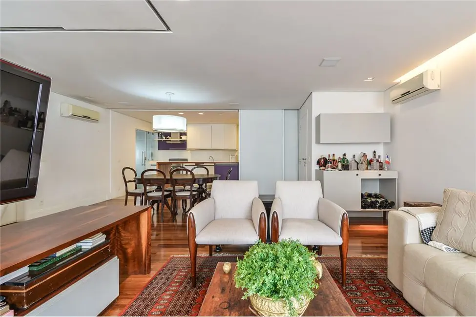 Foto 4 de Apartamento com 2 quartos à venda, 129m2 em Itaim Bibi, São Paulo - SP