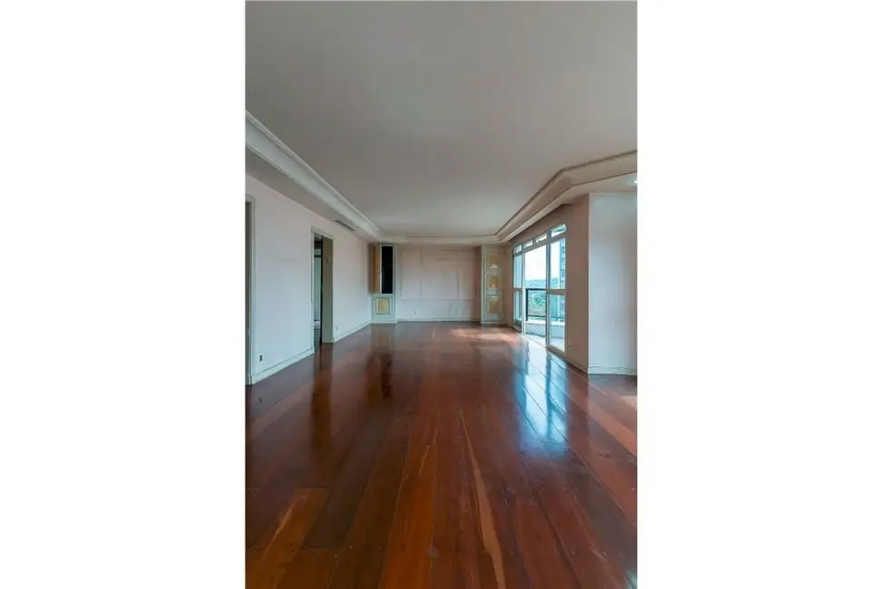 Apartamento com 3 quartos à venda, 185m2 em Itaim Bibi, São Paulo - SP - imagem 8 Foto 8 de Apartamento com 3 quartos à venda, 185m2 em Itaim Bibi, São Paulo - SP