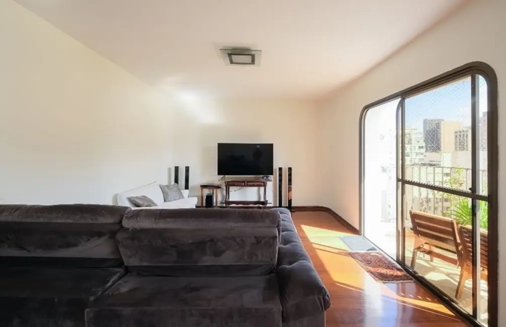 Apartamento com 4 quartos à venda, 290m2 em Jardim Paulista, São Paulo - SP - imagem 3 Foto 3 de Apartamento com 4 quartos à venda, 290m2 em Jardim Paulista, São Paulo - SP