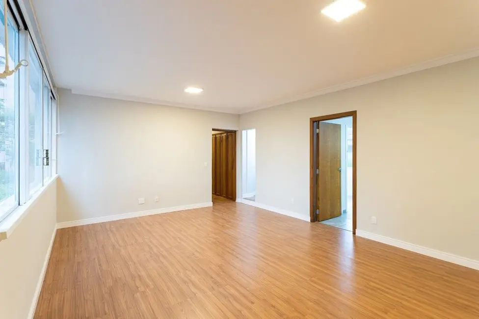 Foto 1 de Apartamento com 3 quartos à venda, 134m2 em Jardim Paulista, São Paulo - SP