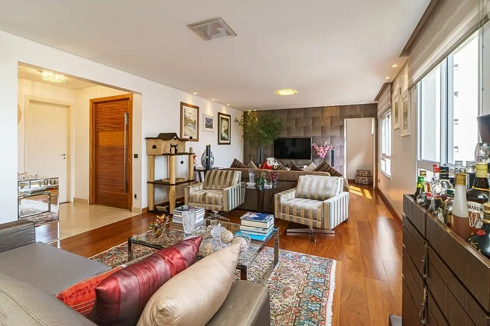 Foto 8 de Apartamento com 3 quartos à venda, 210m2 em Vila Olímpia, São Paulo - SP