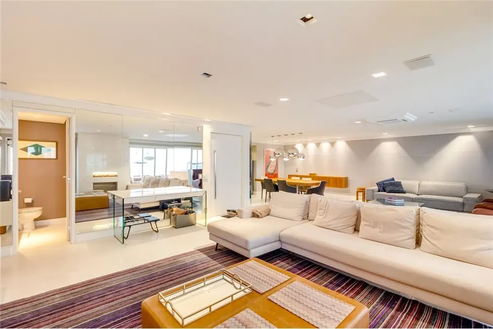 Apartamento com 3 quartos à venda, 234m2 em Vila Nova Conceição, São Paulo - SP - imagem 8 Foto 8 de Apartamento com 3 quartos à venda, 234m2 em Vila Nova Conceição, São Paulo - SP