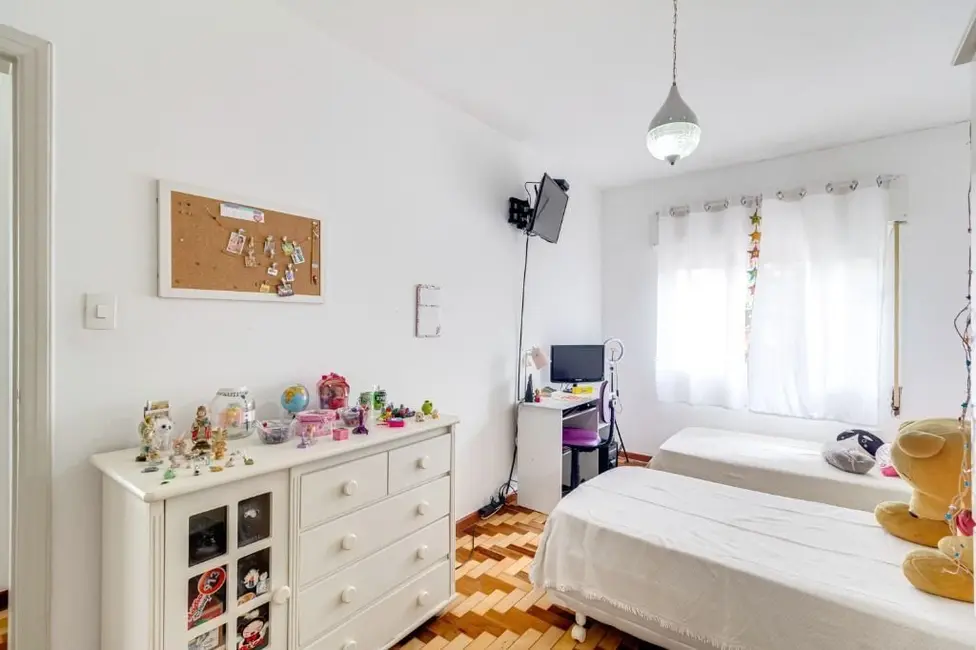 Casa com 3 quartos à venda, 189m2 em Planalto Paulista, São Paulo - SP - imagem 4 Foto 4 de Casa com 3 quartos à venda, 189m2 em Planalto Paulista, São Paulo - SP