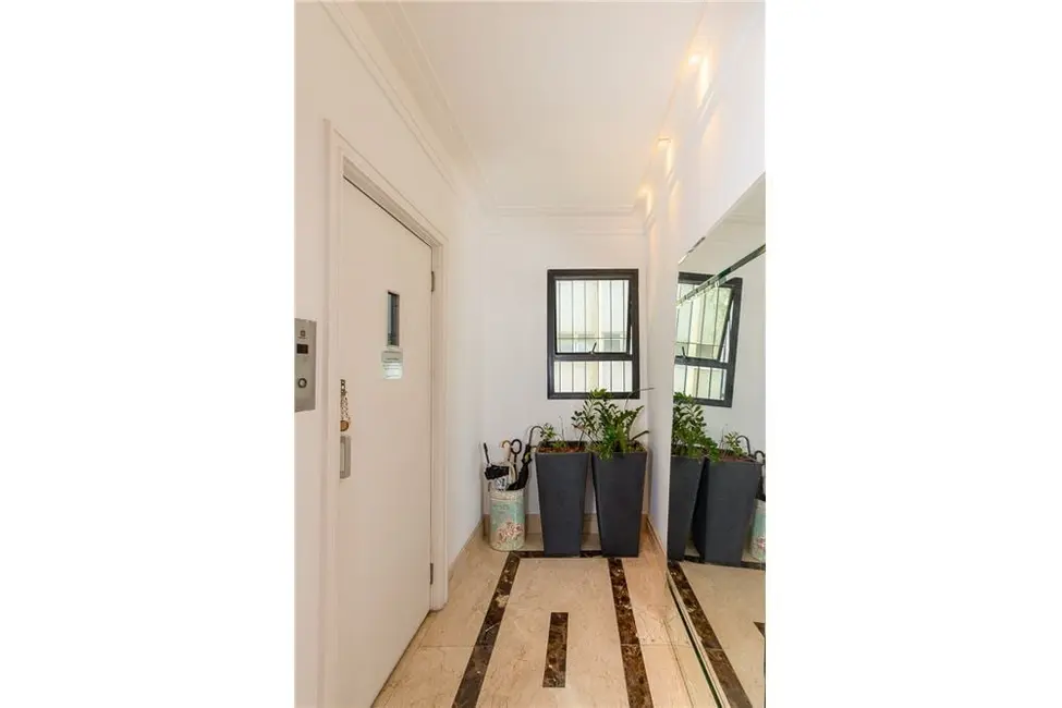 Foto 2 de Apartamento à venda, 235m2 em Higienópolis, São Paulo - SP