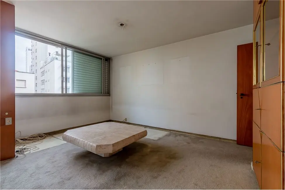 Foto 5 de Apartamento com 3 quartos à venda, 236m2 em Higienópolis, São Paulo - SP