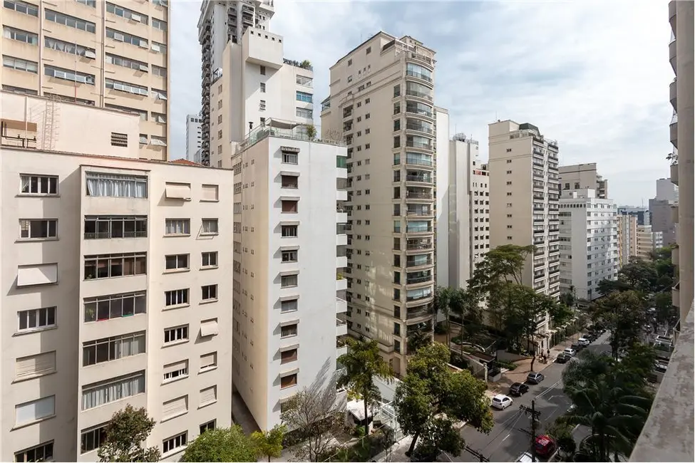 Foto 9 de Apartamento com 3 quartos à venda, 236m2 em Higienópolis, São Paulo - SP