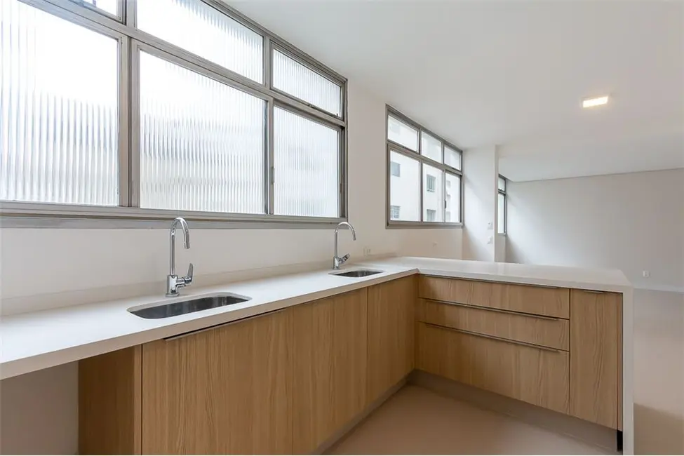 Apartamento com 3 quartos à venda, 236m2 em Higienópolis, São Paulo - SP - imagem 8 Foto 8 de Apartamento com 3 quartos à venda, 236m2 em Higienópolis, São Paulo - SP