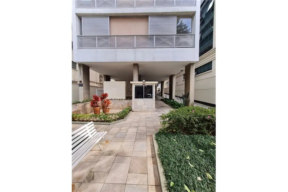 Apartamento com 3 quartos à venda, 188m2 em Higienópolis, São Paulo - SP - imagem 1 Foto 1 de Apartamento com 3 quartos à venda, 188m2 em Higienópolis, São Paulo - SP