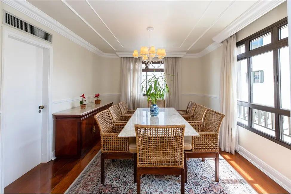 Apartamento com 4 quartos à venda, 263m2 em Jardim América, São Paulo - SP - imagem 9 Foto 9 de Apartamento com 4 quartos à venda, 263m2 em Jardim América, São Paulo - SP