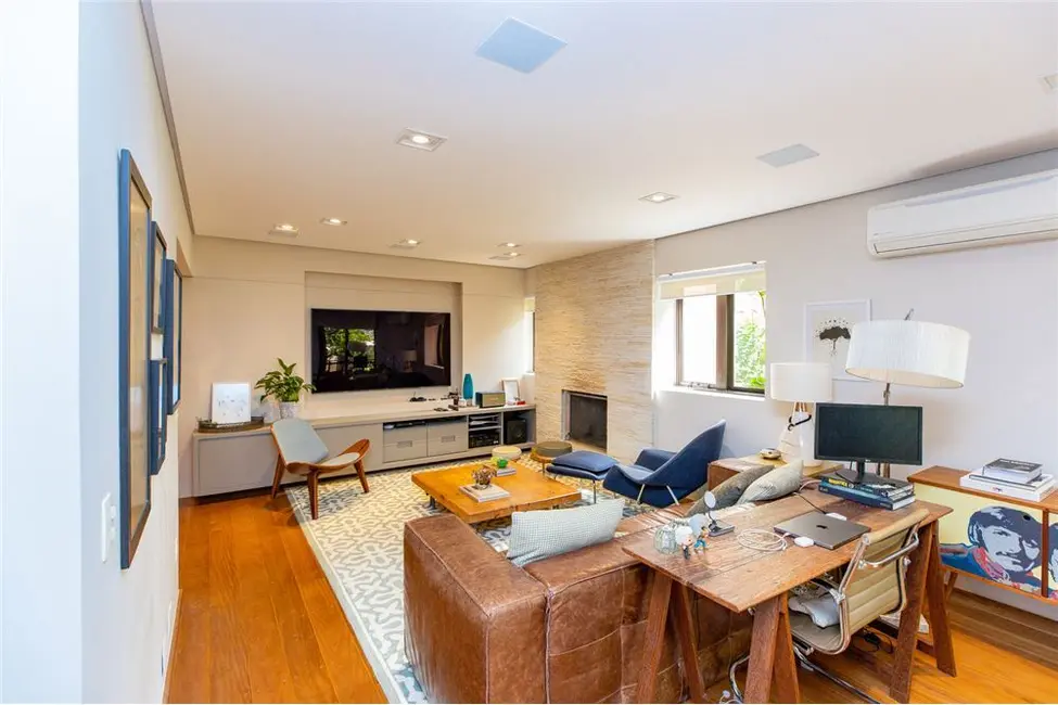 Foto 7 de Apartamento com 3 quartos à venda, 218m2 em Itaim Bibi, São Paulo - SP