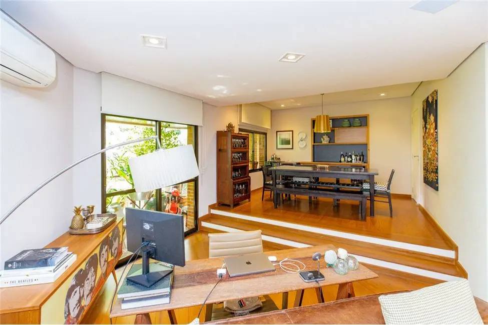 Foto 4 de Apartamento com 3 quartos à venda, 218m2 em Itaim Bibi, São Paulo - SP