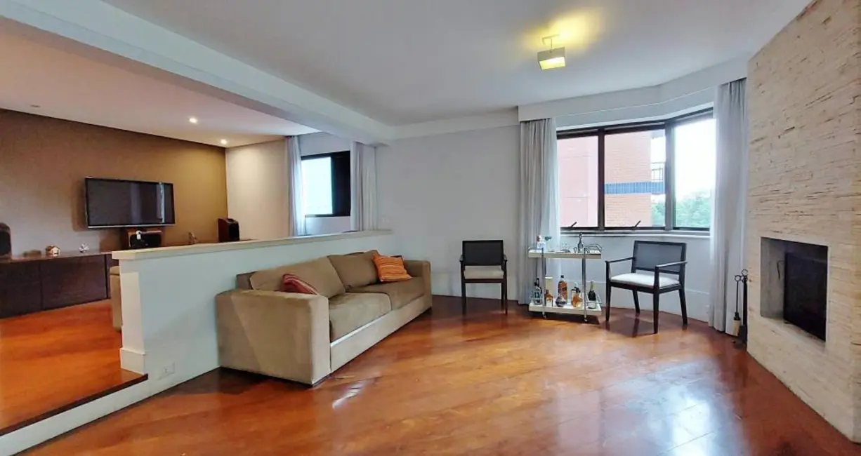 Apartamento com 4 quartos à venda, 246m2 em Itaim Bibi, São Paulo - SP - imagem 4 Foto 4 de Apartamento com 4 quartos à venda, 246m2 em Itaim Bibi, São Paulo - SP
