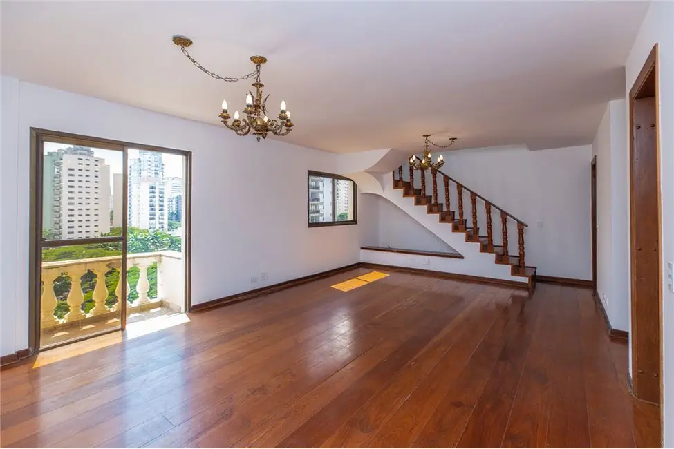 Foto 4 de Cobertura com 3 quartos à venda, 300m2 em Moema, São Paulo - SP