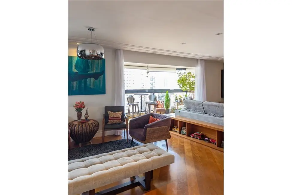 Apartamento com 3 quartos à venda, 190m2 em Moema, São Paulo - SP - imagem 3 Foto 3 de Apartamento com 3 quartos à venda, 190m2 em Moema, São Paulo - SP