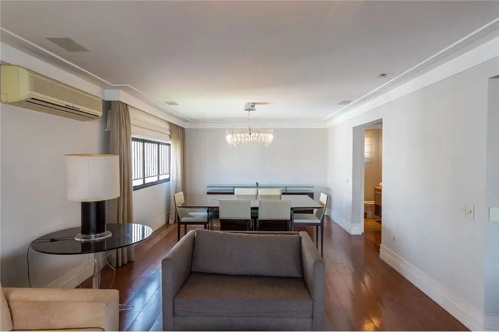 Foto 3 de Apartamento com 3 quartos à venda, 230m2 em Moema, São Paulo - SP