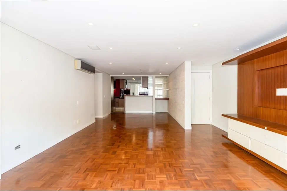 Apartamento com 3 quartos à venda, 158m2 em Moema, São Paulo - SP - imagem 4 Foto 4 de Apartamento com 3 quartos à venda, 158m2 em Moema, São Paulo - SP