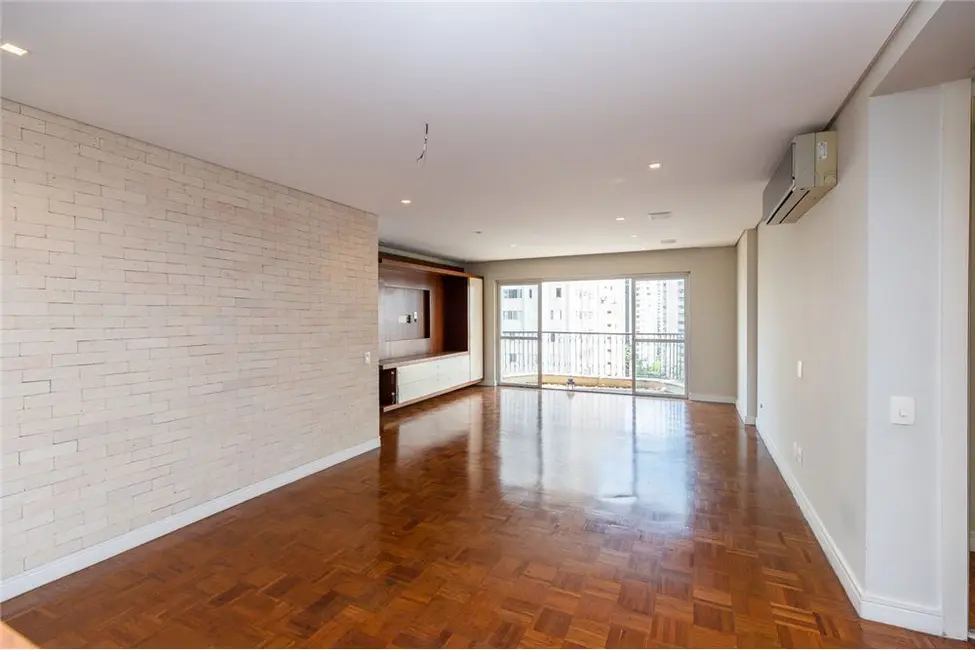 Apartamento com 3 quartos à venda, 158m2 em Moema, São Paulo - SP - imagem 2 Foto 2 de Apartamento com 3 quartos à venda, 158m2 em Moema, São Paulo - SP