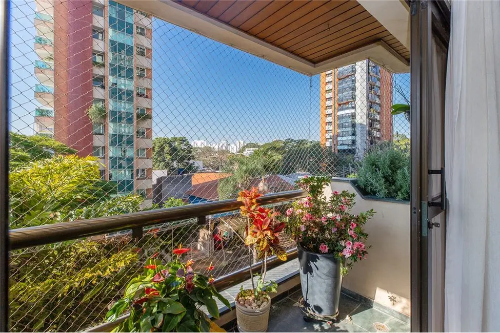 Apartamento com 4 quartos à venda, 200m2 em Moema, São Paulo - SP - imagem 8 Foto 8 de Apartamento com 4 quartos à venda, 200m2 em Moema, São Paulo - SP