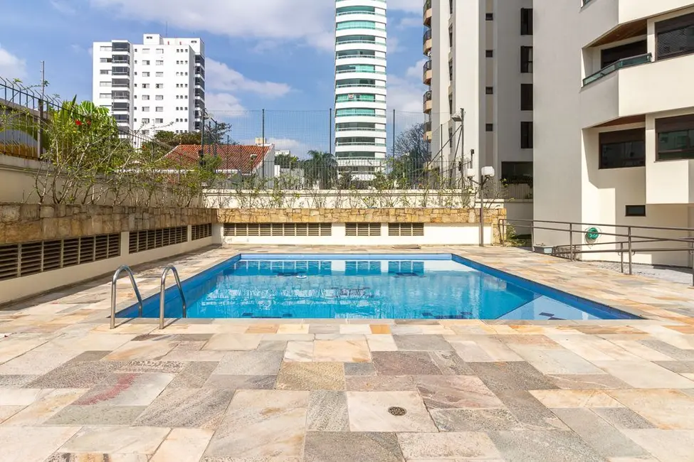 Apartamento com 4 quartos à venda, 243m2 em Moema, São Paulo - SP - imagem 8 Foto 8 de Apartamento com 4 quartos à venda, 243m2 em Moema, São Paulo - SP