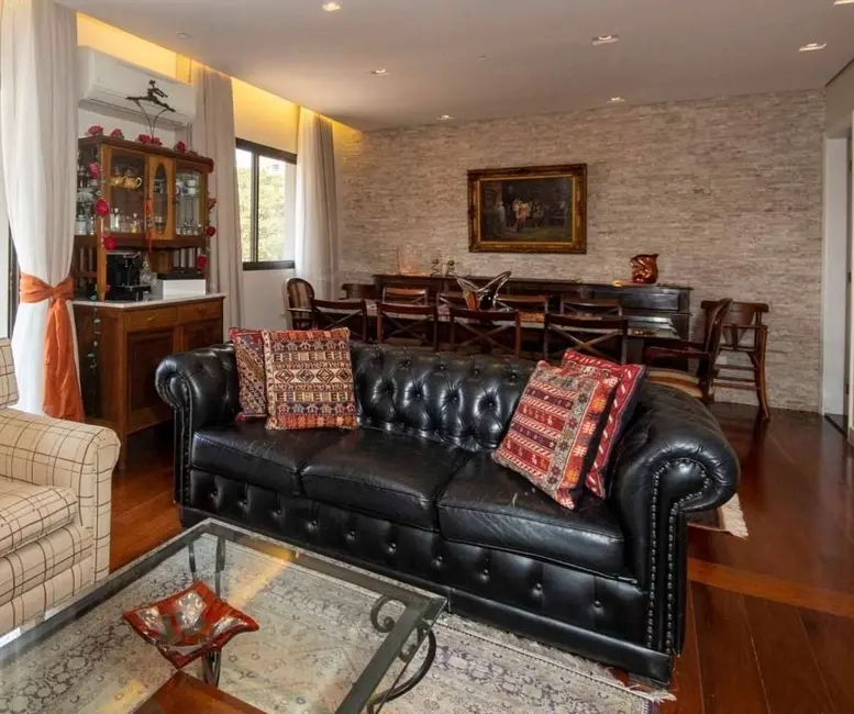 Apartamento com 4 quartos à venda, 200m2 em Moema, São Paulo - SP - imagem 4 Foto 4 de Apartamento com 4 quartos à venda, 200m2 em Moema, São Paulo - SP