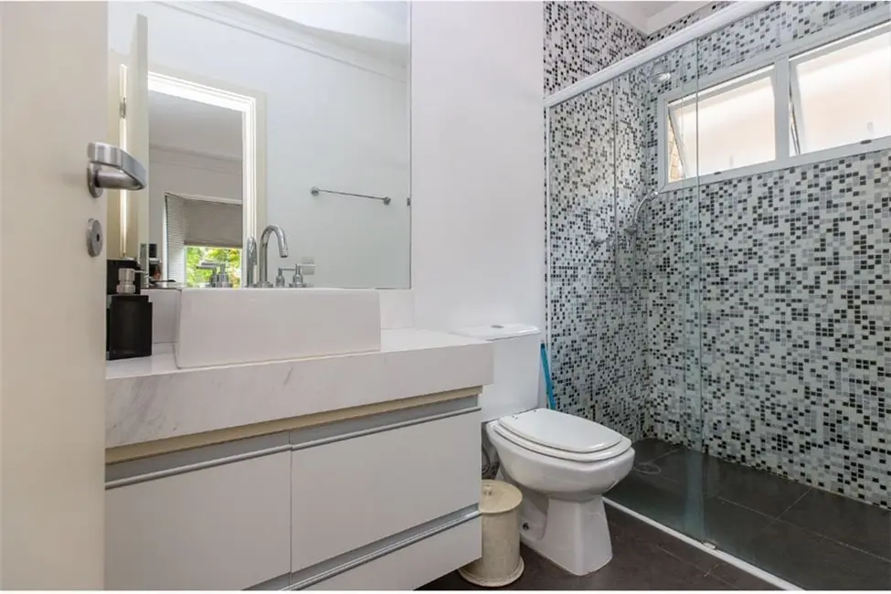 Casa com 5 quartos à venda, 224m2 em Campo Belo, São Paulo - SP - imagem 6 Foto 6 de Casa com 5 quartos à venda, 224m2 em Campo Belo, São Paulo - SP