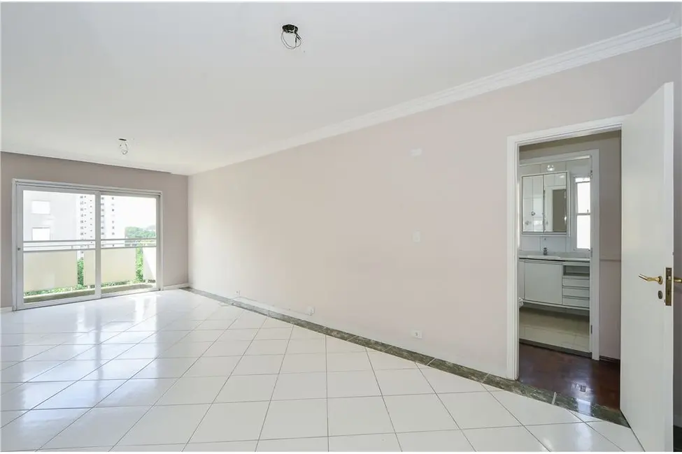 Foto 2 de Apartamento com 2 quartos à venda, 90m2 em Campo Belo, São Paulo - SP