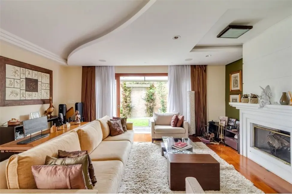 Casa com 3 quartos à venda, 290m2 em Campo Belo, São Paulo - SP - imagem 4 Foto 4 de Casa com 3 quartos à venda, 290m2 em Campo Belo, São Paulo - SP