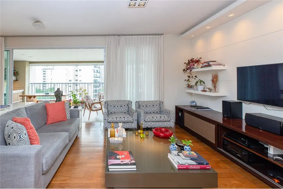 Apartamento com 4 quartos à venda, 223m2 em Campo Belo, São Paulo - SP - imagem 3 Foto 3 de Apartamento com 4 quartos à venda, 223m2 em Campo Belo, São Paulo - SP