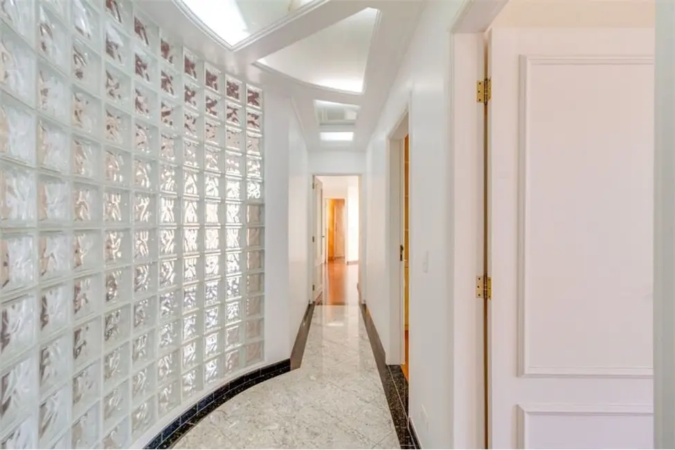 Foto 8 de Casa com 3 quartos à venda, 223m2 em Vila Cordeiro, São Paulo - SP