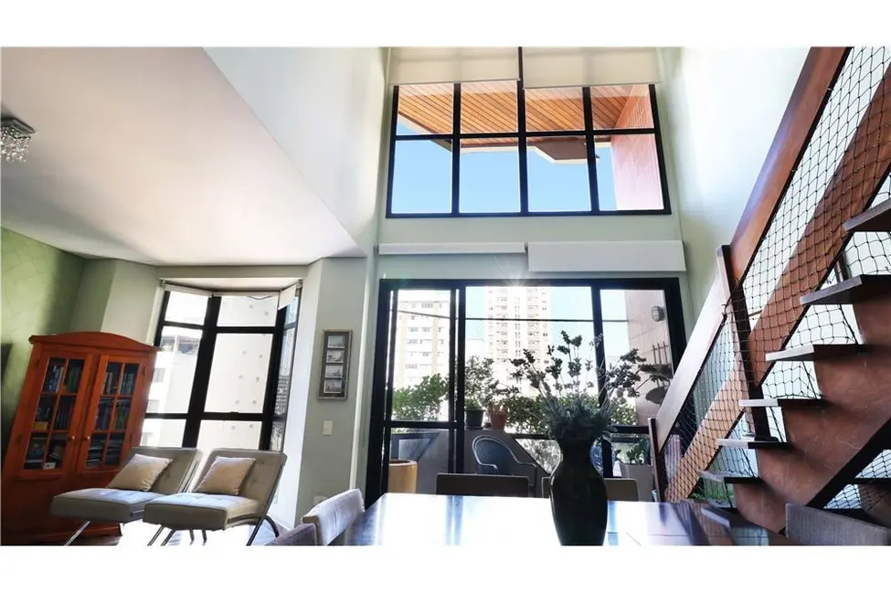 Casa com 2 quartos à venda, 134m2 em Pinheiros, São Paulo - SP - imagem 4 Foto 4 de Casa com 2 quartos à venda, 134m2 em Pinheiros, São Paulo - SP