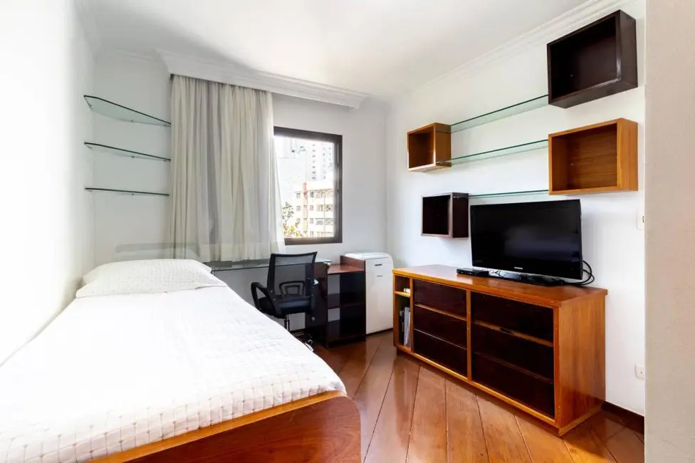 Apartamento com 3 quartos à venda, 130m2 em Vila Mariana, São Paulo - SP - imagem 4 Foto 4 de Apartamento com 3 quartos à venda, 130m2 em Vila Mariana, São Paulo - SP