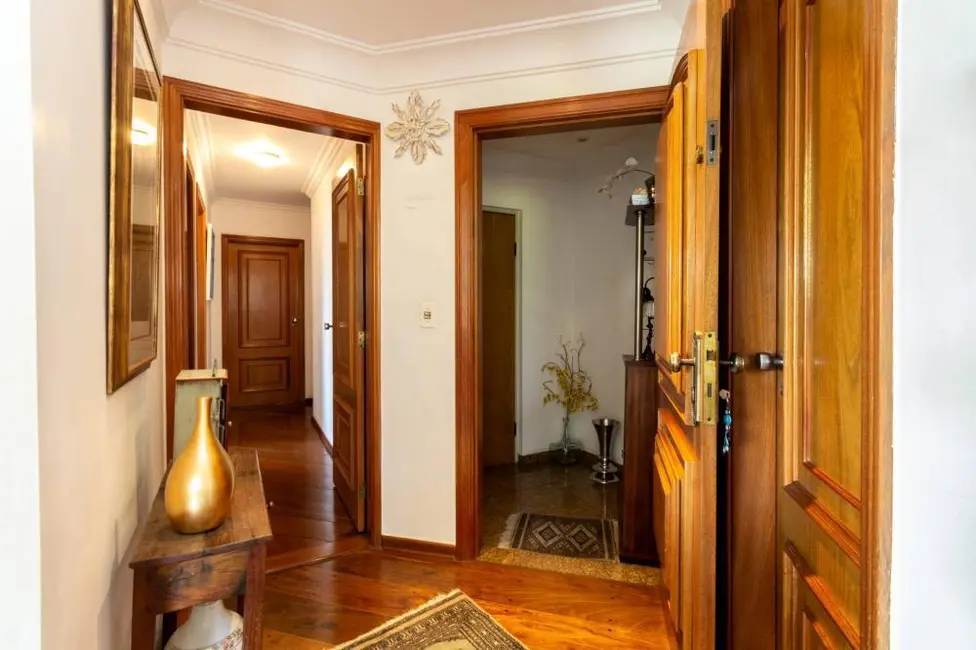 Apartamento com 3 quartos à venda, 130m2 em Vila Mariana, São Paulo - SP - imagem 8 Foto 8 de Apartamento com 3 quartos à venda, 130m2 em Vila Mariana, São Paulo - SP