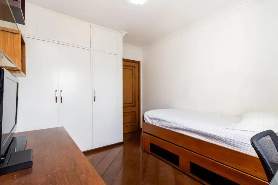 Apartamento com 3 quartos à venda, 130m2 em Vila Mariana, São Paulo - SP - imagem 5 Foto 5 de Apartamento com 3 quartos à venda, 130m2 em Vila Mariana, São Paulo - SP