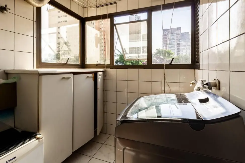 Foto 5 de Apartamento com 4 quartos à venda, 131m2 em Vila Olímpia, São Paulo - SP