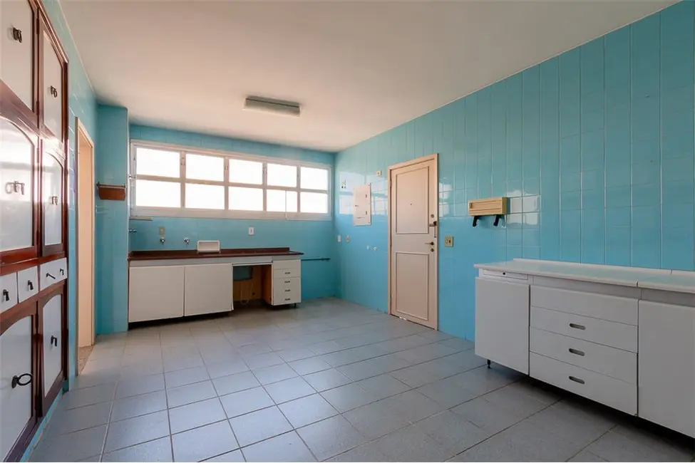 Apartamento com 3 quartos à venda, 176m2 em Higienópolis, São Paulo - SP - imagem 8 Foto 8 de Apartamento com 3 quartos à venda, 176m2 em Higienópolis, São Paulo - SP