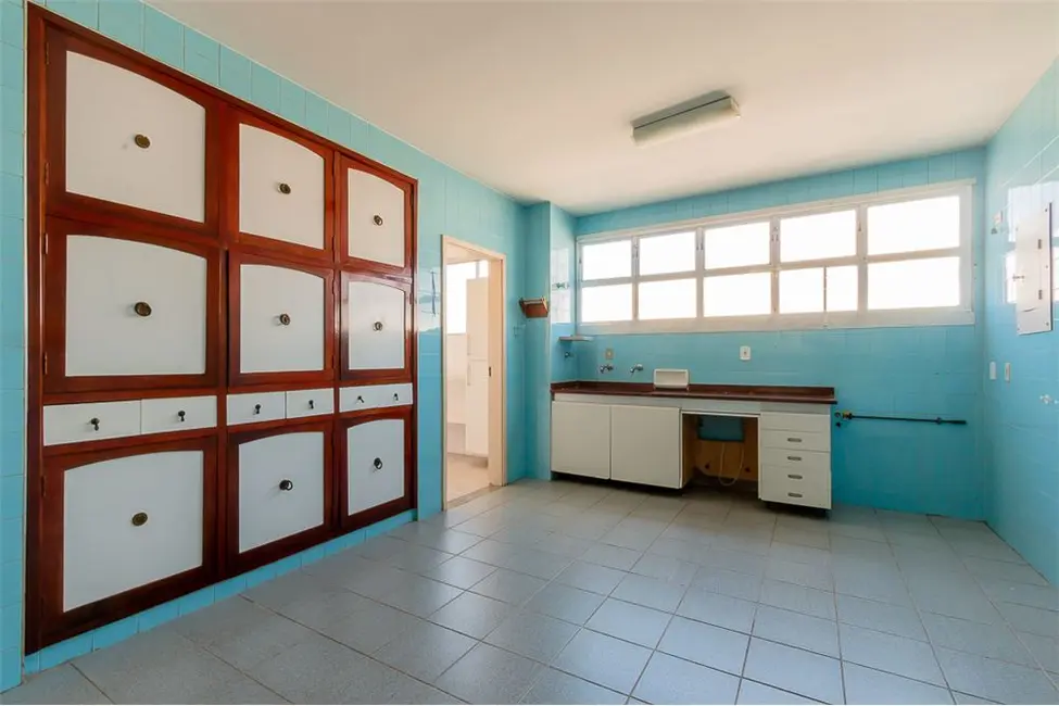 Apartamento com 3 quartos à venda, 176m2 em Higienópolis, São Paulo - SP - imagem 9 Foto 9 de Apartamento com 3 quartos à venda, 176m2 em Higienópolis, São Paulo - SP