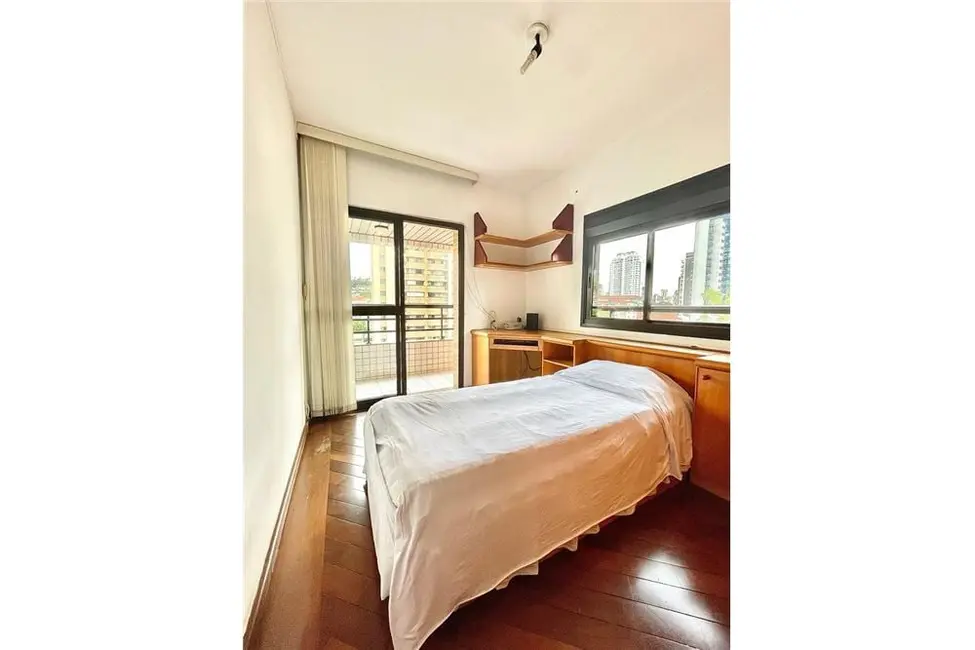 Apartamento com 4 quartos à venda, 177m2 em Aclimação, São Paulo - SP - imagem 6 Foto 6 de Apartamento com 4 quartos à venda, 177m2 em Aclimação, São Paulo - SP